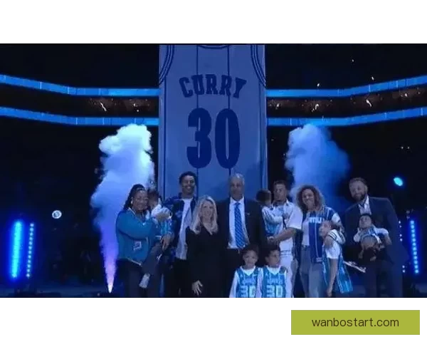 戴尔-库里黄蜂30号球衣退役 塞斯发言祝贺父亲荣耀时刻